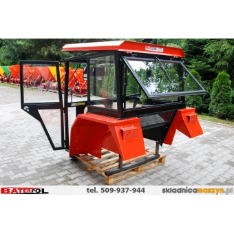 Kabina C-330 NAGLAK  >>TUR<<  metalowe błotniki kanciaste
